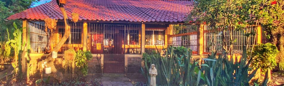 Lakefront Home on Ometepe Island with Two-story Workshop & Casita